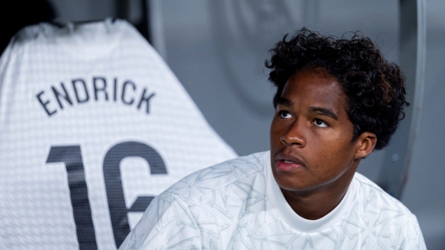 3 مواقف مثيرة للجدل تهدد مسيرة الواعد إندريك قبل أن تبدأ!