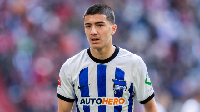 إبراهيم مازا يدعم منتخب الجزائر وهذا موعد التحاقه