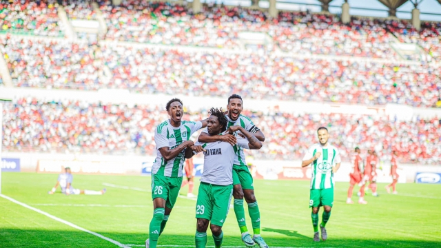 الأهلي طرابلس يحسم مستقبل مدربه التونسي شكري الخطوي