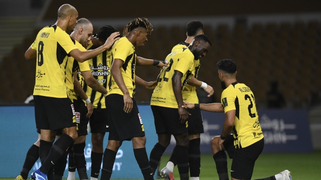 الاتحاد والهلال يبلغان ثمن نهائي كأس ملك السعودية