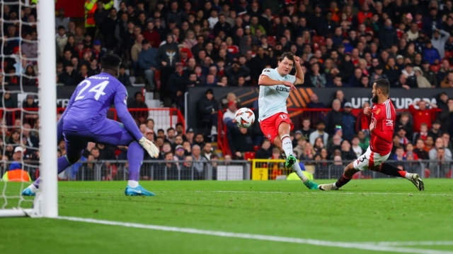 الدوري الأوروبي | تعادل محرج لمانشستر يونايتد على ملعبه