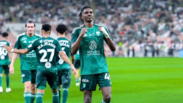 القنوات الناقلة لمباراة الأهلي وبيرسبوليس اليوم في دوري أبطال آسيا 2024-25