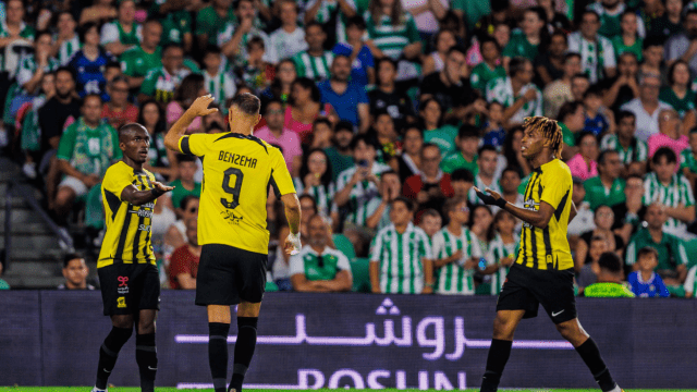القنوات الناقلة لمباراة الاتحاد والوحدة اليوم في الدوري السعودي 2024-25