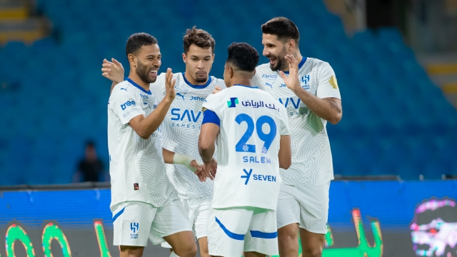 الهلال يكتسح الخلود برباعية ويعزز موقعه في صدارة دوري روشن