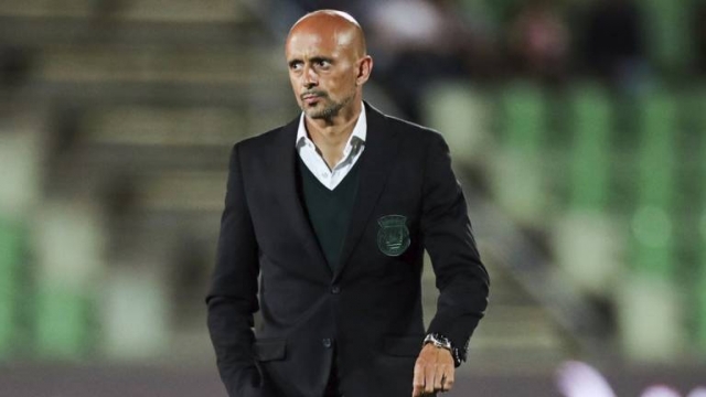 انزعوا بدلات العرس.. كاردوزو يثور على لاعبي الترجي التونسي