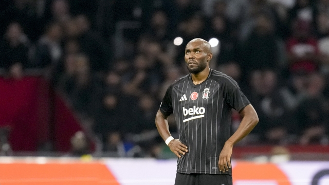 بعد اعتزاله الدولي.. الليبي المصراتي يتلقى ضربة مزدوجة