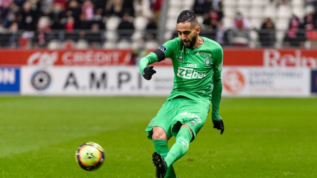 بودبوز سعيد بتجربته في الدوري الجزائري ويتضامن مع مرباح