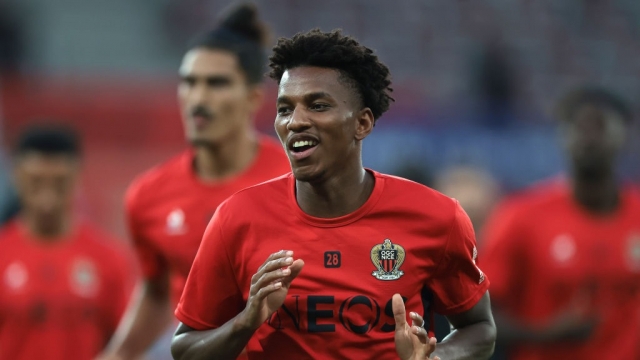 تحديد موعد عودة هشام بوداوي للعب مع نيس الفرنسي