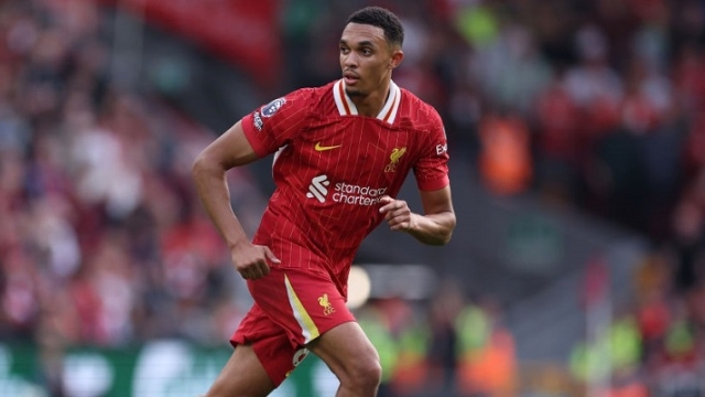 ترينت ألكسندر أرنولد يثير الشكوك حول تجديد عقده في ليفربول