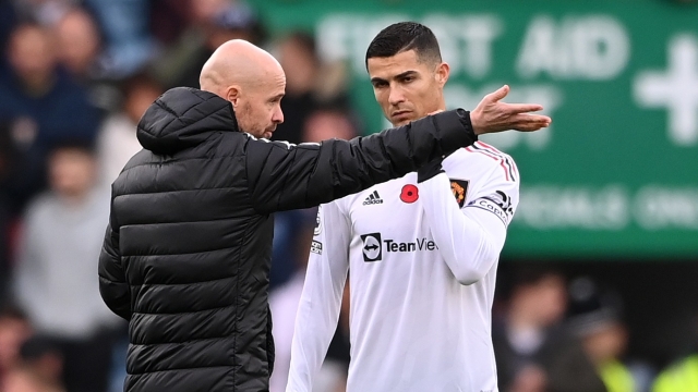 حرب تصريحات.. تين هاغ يرد على رونالدو بكلمات قوية