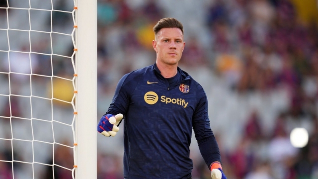 رئيس الليغا يزف بشرى لنادي برشلونة بعد إصابة تير شتيغن