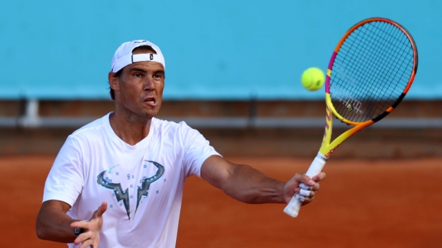 رافاييل نادال يعلن غيابه عن كأس لايفر للتنس