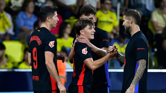 طارق ذياب يشبّه برشلونة بـ"الأرنب" ويحذر بعد إصابة تير شتيغن