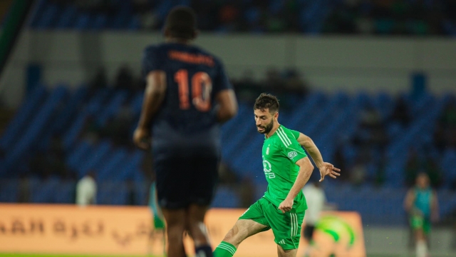 قرار أهلي طرابلس المفاجئ يدفع نجمه التونسي للرحيل