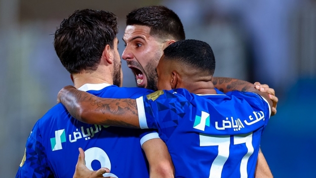 قطار الهلال يدهس الاتحاد بثلاثية في الدوري السعودي