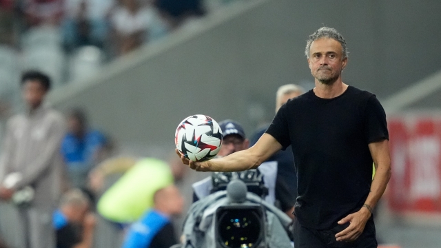 لويس إنريكي مستعد للتخلي عن نصف راتبه مقابل ترك مهمة واحدة!!