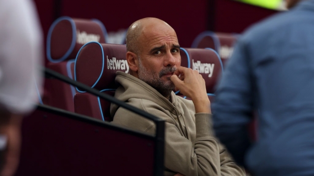 مدرب الشهر.. لماذا لا يفوز بيب غوارديولا بالجائزة منذ 2021؟