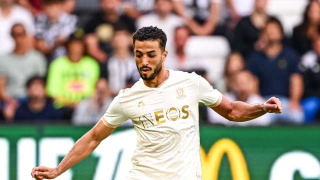 مدرب نيس يدافع عن محمد عبد المنعم بعد تعرضه للانتقادات