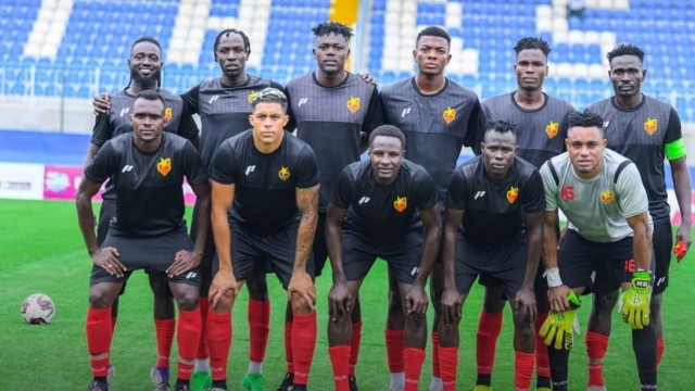 موعد وتشكيلة المريخ ضد الجيش الملكي والقنوات الناقلة