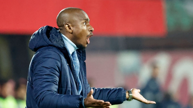 موكوينا يواجه 3 تحديات في الوداد بعد ميركاتو تاريخي