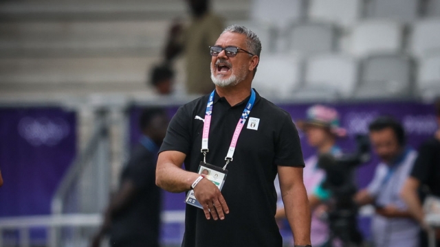 ميكالي يقرر الرحيل ويضع الاتحاد المصري في حرج