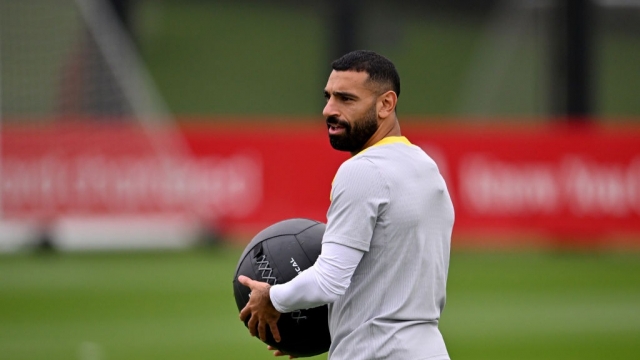 نهاية التشويق في مسلسل مستقبل محمد صلاح مع ليفربول