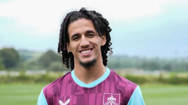 يتحرك مثل الفأر.. أبرز ردود فعل الإنجليز على أداء حنبعل