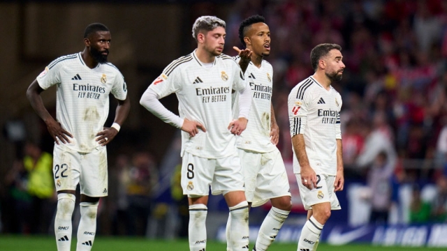 آخرهم كارفاخال.. لعنة "الرابعة عشرة" تضرب نجوم ريال مدريد
