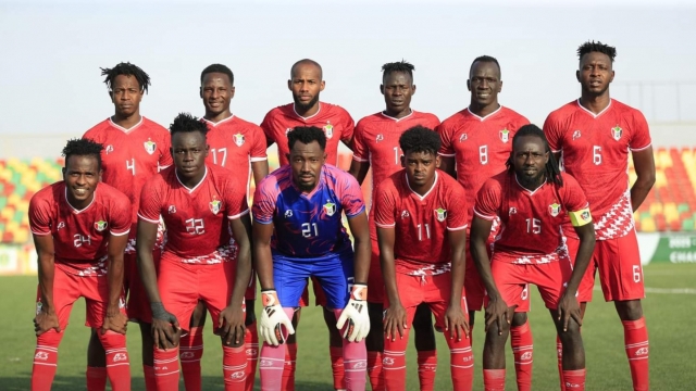 أبياه يشرع في تجهيز بديل نجمه الأول لمواجهة النيجر