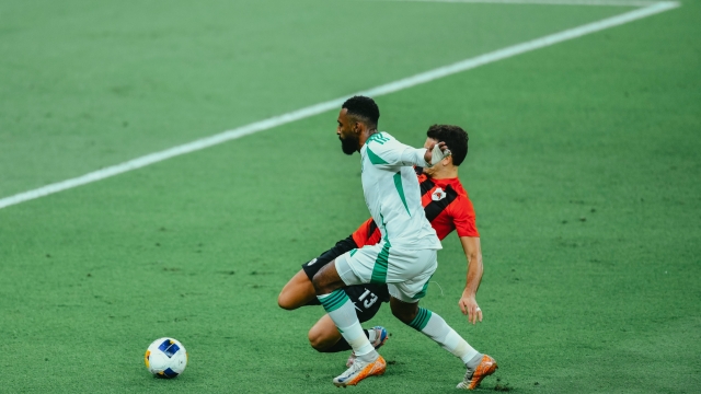 الأهلي يهزم الريان بصعوبة ومحرز يعود للتألق بتمريرة سحرية