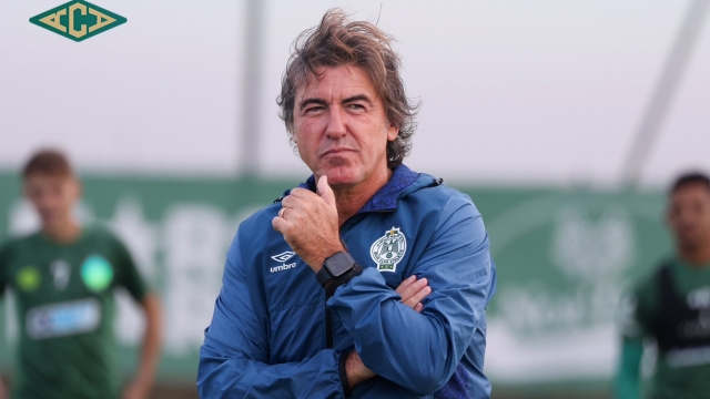 الرجاء يتلقى 3 ضربات موجعة والنتائج تُقلق المناصرين