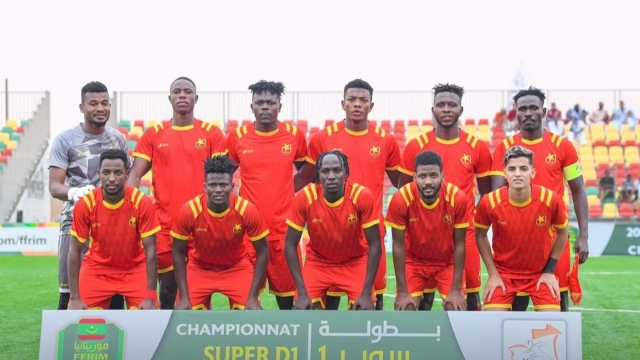 المريخ يقلق جماهيره بتعادل مخيب أمام نواذيبو