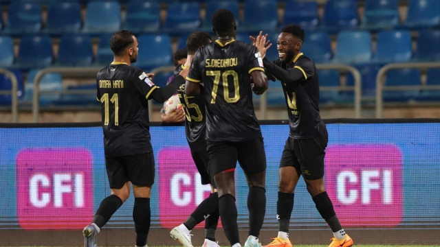 بث مباشر مباراة الفيصلي والحسين في الدوري الأردني 2024-25