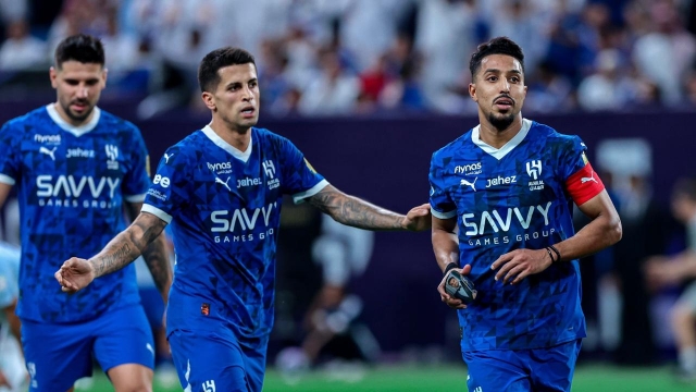 بحضور ديوكوفيتش.. الهلال يتخطى الفيحاء ويواصل تصدر دوري روشن
