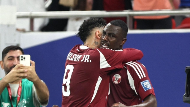 تصفيات المونديال | منتخب قطر يحقق فوزه الأول والإمارات تتعثر