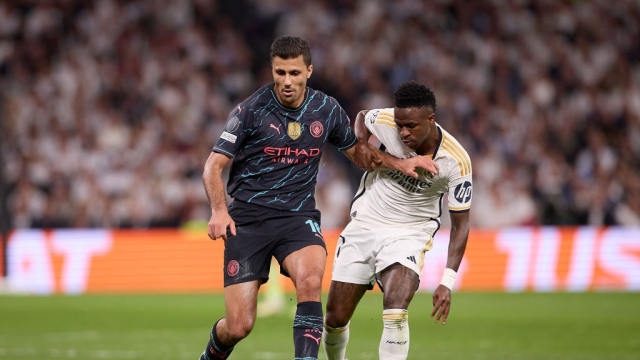 جائزة "فيفا ذا بيست" أمل فينيسيوس بعد صدمة الكرة الذهبية