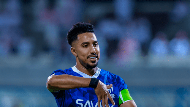 سالم الدوسري يصنع التاريخ في آسيا ويتجاوز رقم أسطورة الهلال
