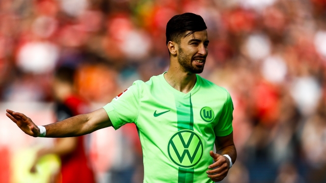 سانت جيلواز يستنجد بالجزائري عمورة لحل معضلته التهديفية