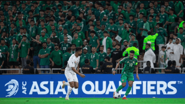 قائد السعودية سالم الدوسري.. رقم بطعم مرير مع ركلات الجزاء