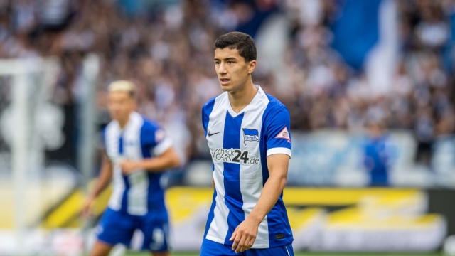 قرار متسرع.. مدرب هيرتا برلين يخاطر بالجزائري إبراهيم مازا