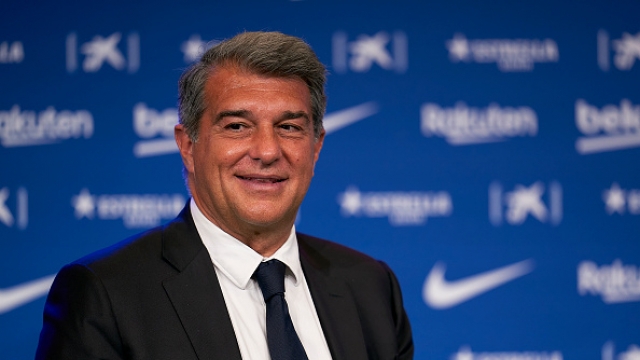 لابورتا يرشّح لامين يامال ليصدم الجميع في حفل الكرة الذهبية