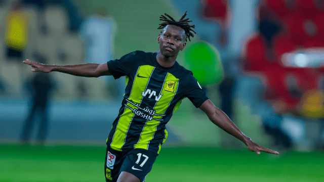 مروان الصحفي يسجل ثنائية مُذهلة أمام عملاق الدوري البلجيكي
