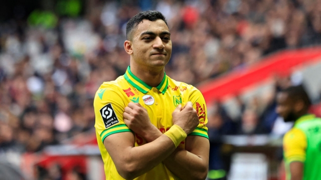 مصطفى محمد يبحث عن مخرج في يناير من "جحيم" نانت