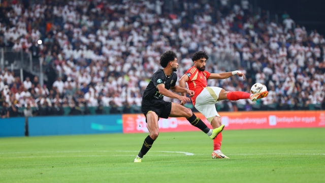 موقع عالمي يُحدد الفريق الأقوى في كأس السوبر المصري