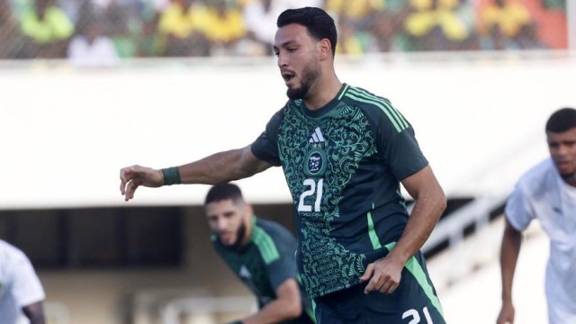 نجوم منتخب الجزائر يبرزون أهمية التأهل المبكر إلى "الكان"