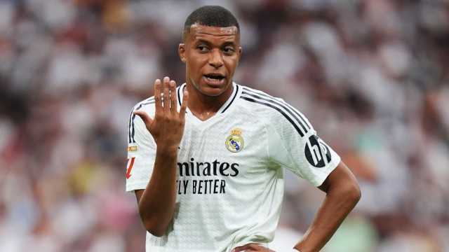 نزوة بيريز.. ريال مدريد نادم على صفقة كيليان مبابي