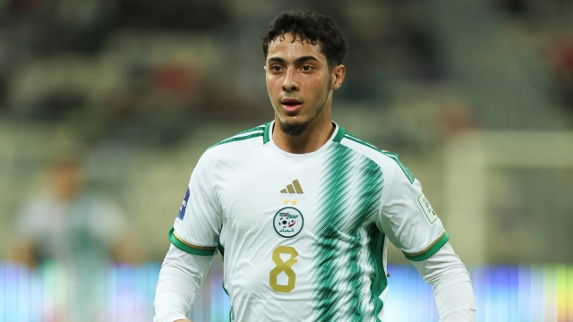 أزمة جديدة تهدد عودة فارس شايبي إلى المنتخب الجزائري