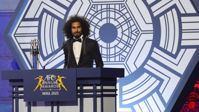 أكرم عفيف أفضل لاعب آسيوي لـwinwin: الطموح عالٍ والقادم أفضل