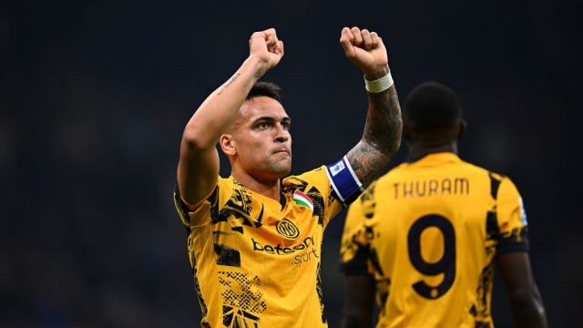 إنتر يشعل المنافسة مع نابولي على صدارة الدوري الإيطالي