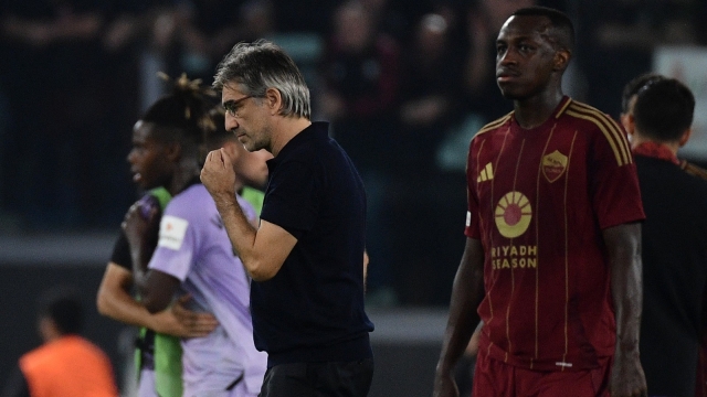 مدرب جديد لسعود عبد الحميد.. روما يعلن عن مديره الفني الجديد